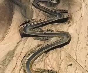 200 bends in the panlong ancient road