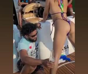 boat twerking