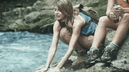 look-hoe-beautiful-nature-is.gif