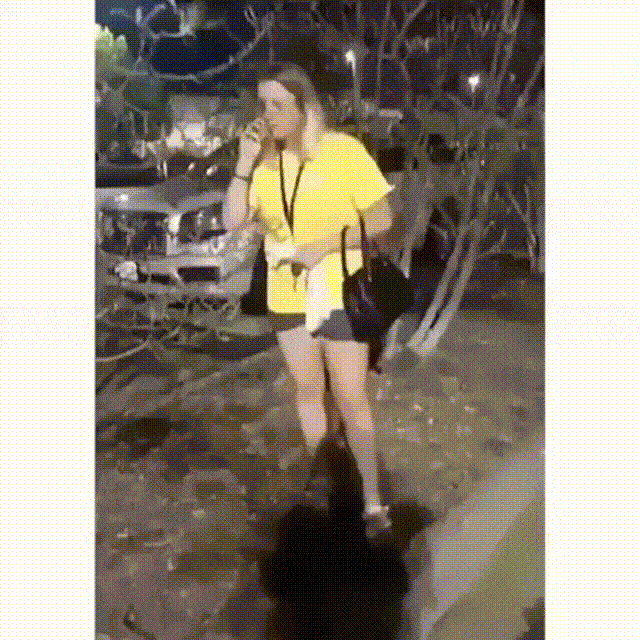 slipping-on-the-banana.gif