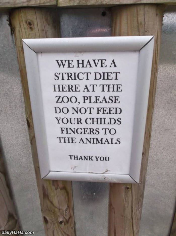 a strict diet at the zoo funny picture