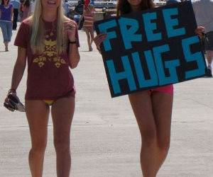 Free Hugs funny picture