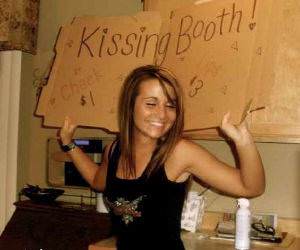 Kissing Booth Chick Funny Picture