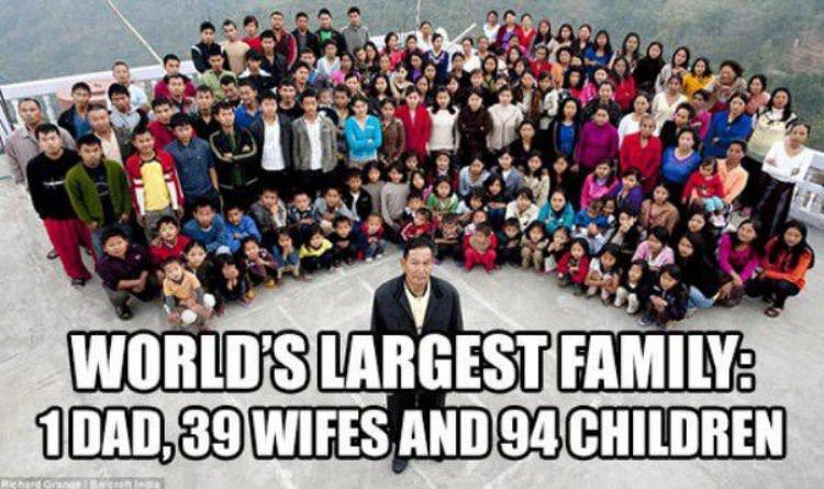 large family funny picture