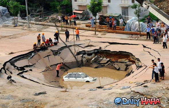 Monster Car Sink Hole