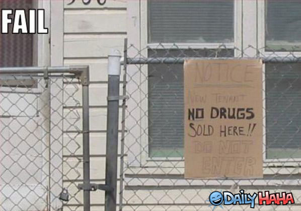 No Drugs Here funny picture