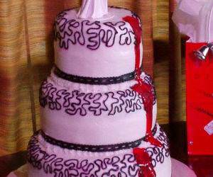 Violent marriage cake