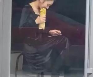 nommmm nom nommmm10 25