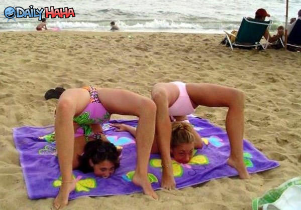 Beach Weirdos Funny Pictures