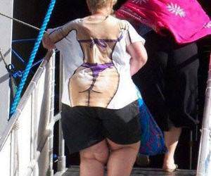 Bikini Girl Fail funny picture