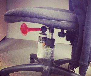 Office Prank funny picture