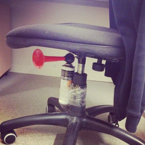 Office Prank funny picture