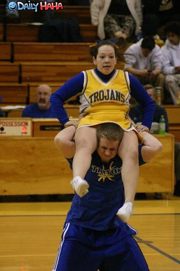 Cheerleaders Practice funny picture