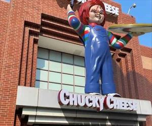 chucky cheese