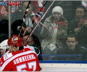 Diffrent Reaction funny picture