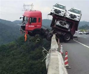 drove me to the edge funny picture