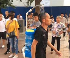 dude loves his showers funny picture