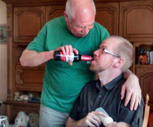 everyone is eating funny picture