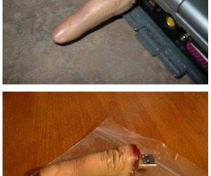 Finger Flash Drive Pic