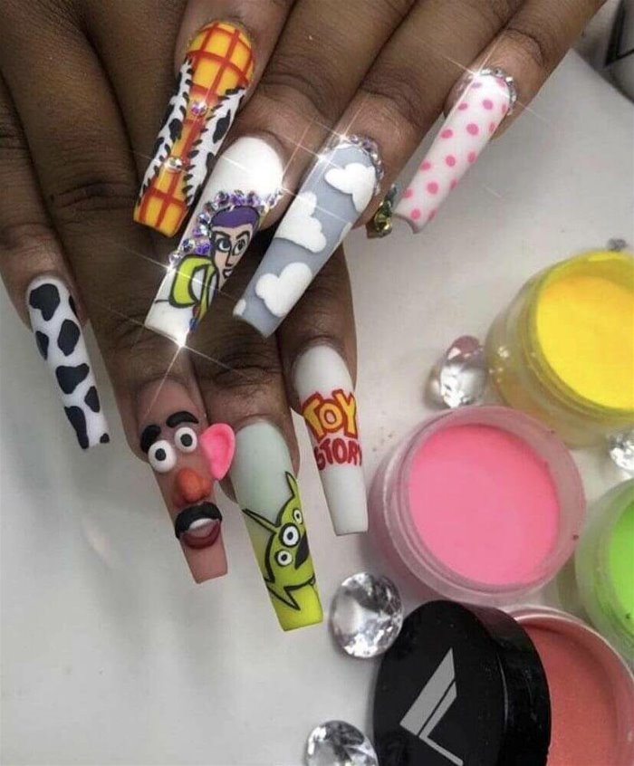 goofy nails