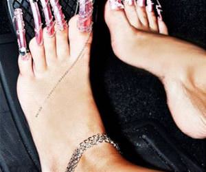 got her toes done funny picture