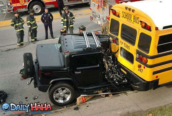 Hummer Vs School Bus Picture