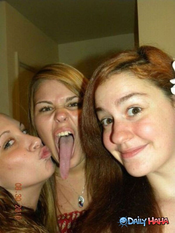 Incredible Tongue funny picture
