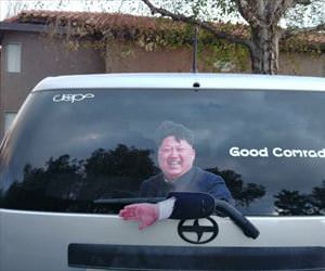 kim jong waving at everyone