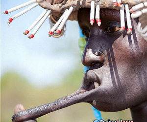 Lip Stretch funny picture