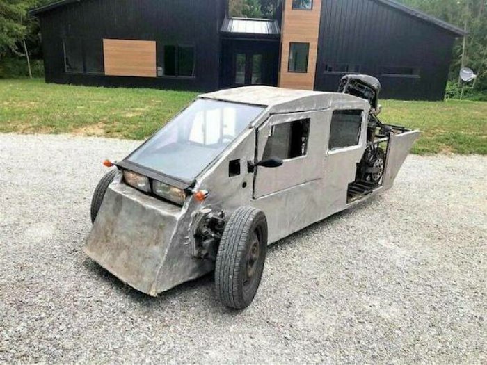 made my own cybertruck