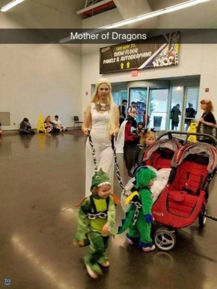 mother of dragsons cosplay funny picture