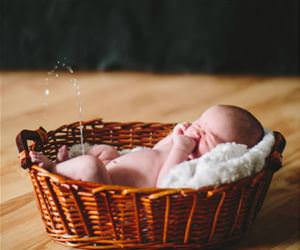 newborn photo shoot funny picture