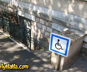Handicap go down the stairs