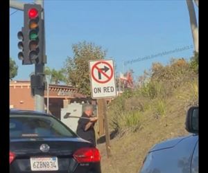 not a fan of this sign