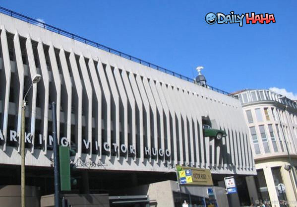 PArking Garage Fail funny picture