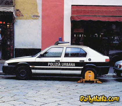 Sucks to be this cop