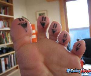Smiling Toes