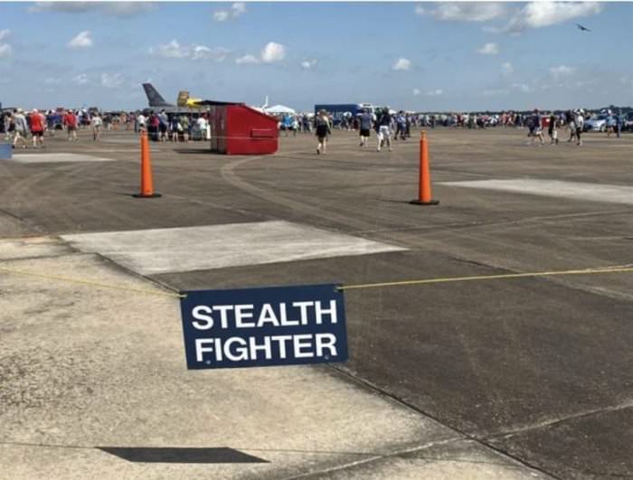 stealth fighter
