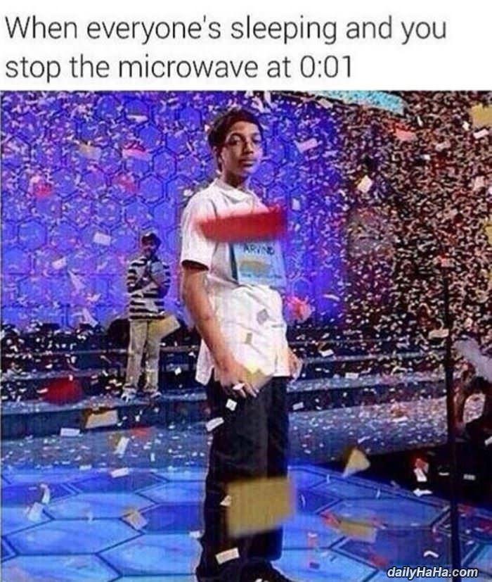 stopping the microwave funny picture