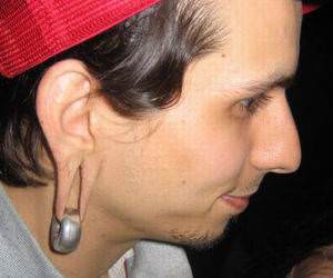 Stretchy Ear funny picture