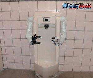 Urinal Helper