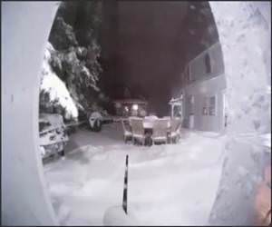 30 inches of snow Video