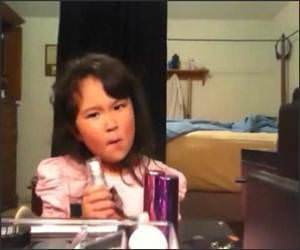 5 year old makeup artist Video