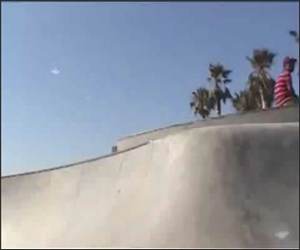 6 Year old skateboarder Video