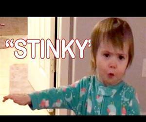 Little Girl Loves to Fart Funny Video