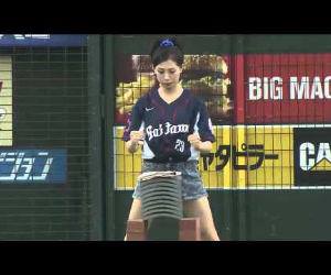 amazing rock star first pitch Funny Video