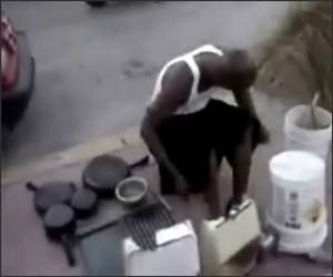 Amazing Bucket Drummer Video