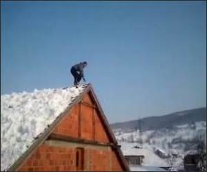 Cool Snow Roof Flip Video