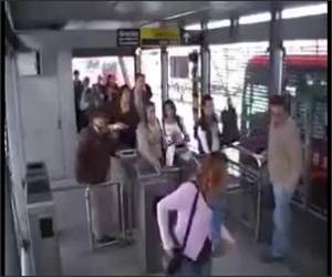 The turnstile cutter Video