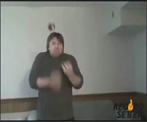  Funny Juggling Apples Video